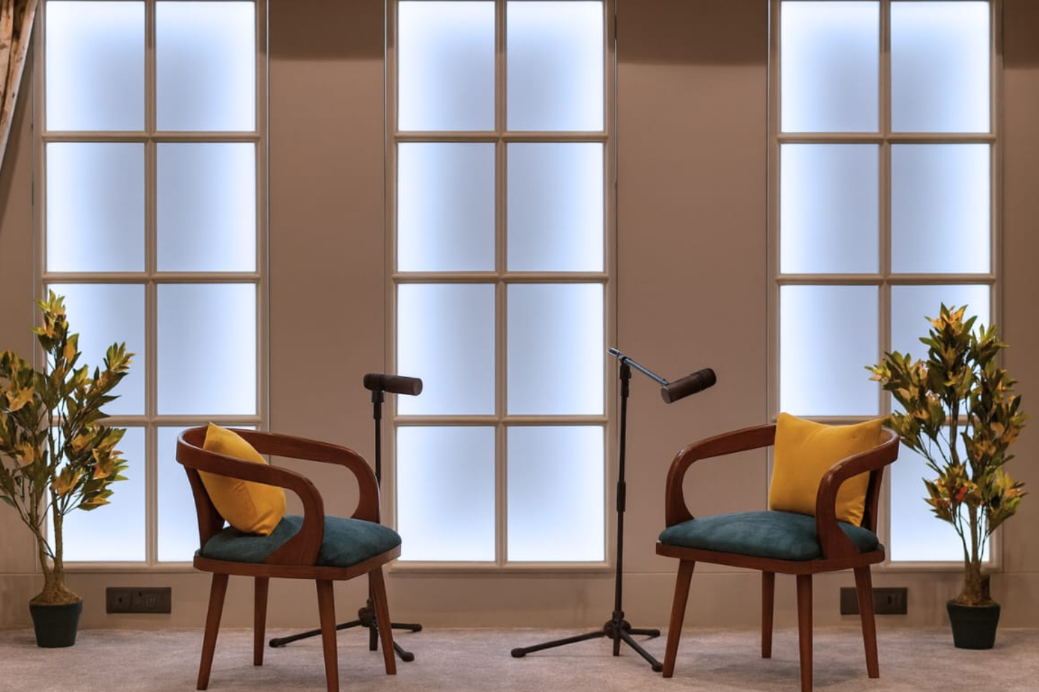 MW Stuudio | Best Podcast Studio & Photography Studio in Mumbai on Rent | Studio For Photoshoot, Reel & Video shoot. photo 2 of 6