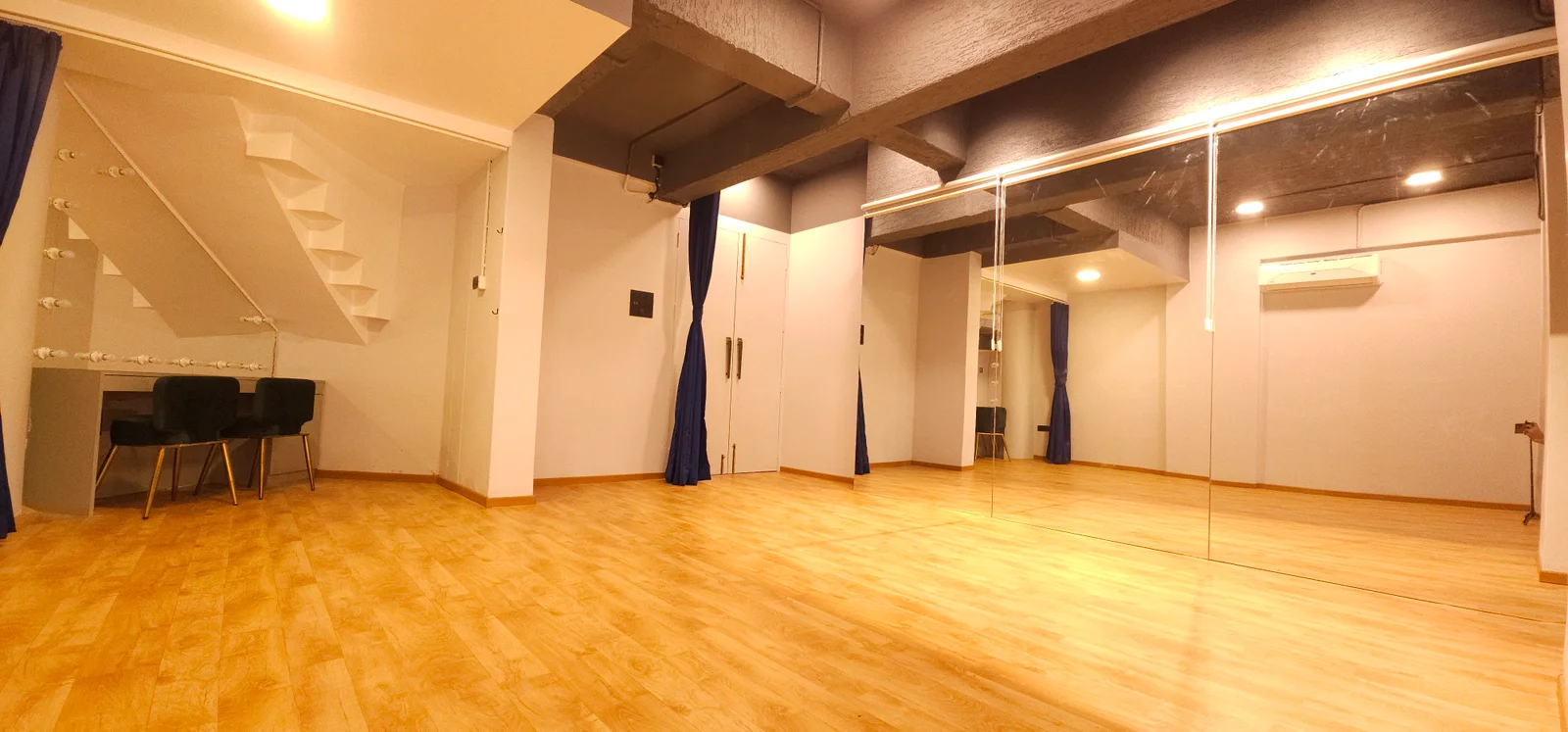 RA Studio photo 2 of 8