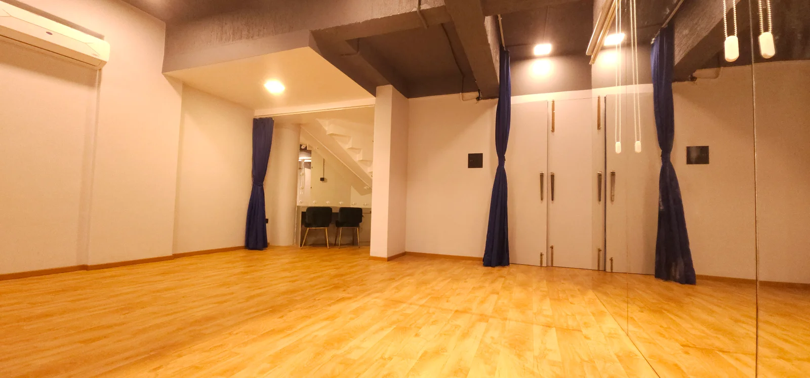 RA Studio photo 3 of 8