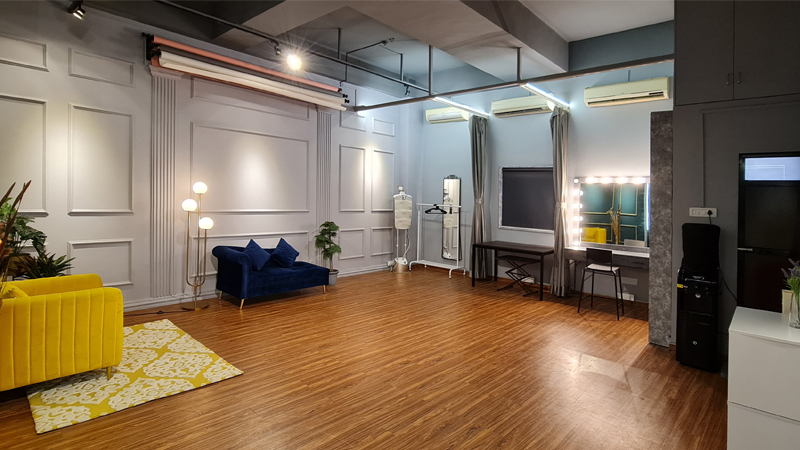 Spectadors Studios | Podcast Studio & Photography Studio in Mumbai on Rent | Studio For Photoshoot & Video shoot. - Photography studio in Andheri, Mumbai