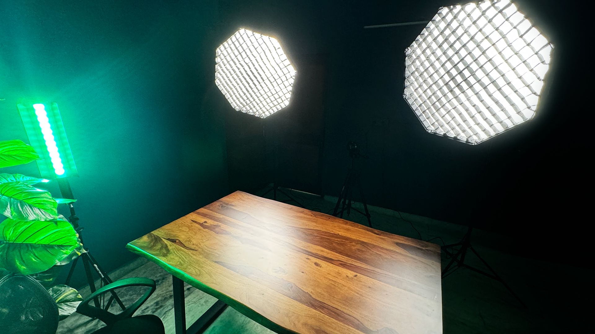 Spettro Studios for Creators | Best Podcast Space for Rent | Affordable Podcast Studio for Rent in West Delhi - Photography studio in Rajouri Garden, Delhi