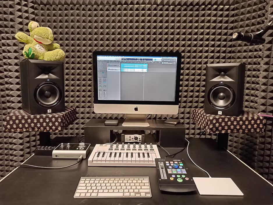 The Tiny Room Studio & Jampad photo 1 of 8