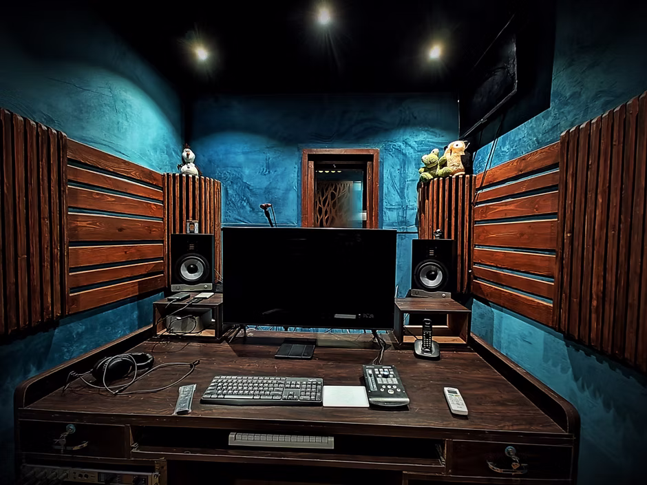 The Tiny Room Studio & Jampad photo 2 of 8