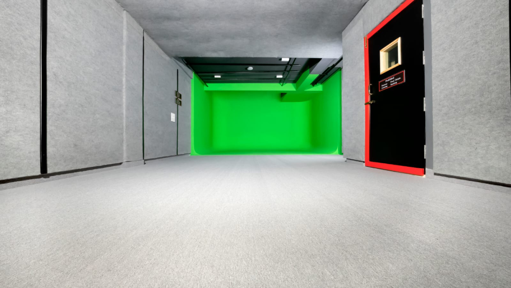VCAMS Green screen studio Bangalore photo 3 of 8