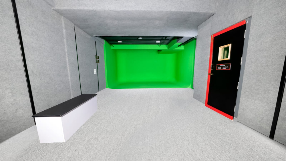 VCAMS Green screen studio Bangalore photo 4 of 8