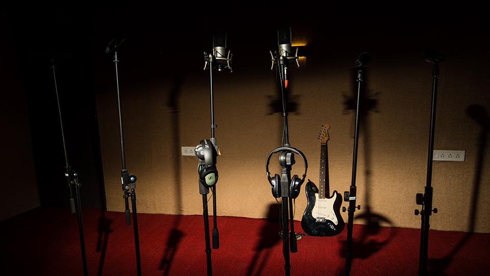 WHR Studios (DJ School & Music Production, Recording studio) photo 5 of 8